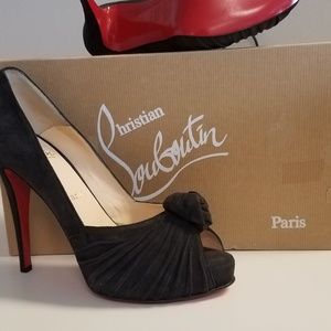 Christian Louboutin Lady peep toe platform pump